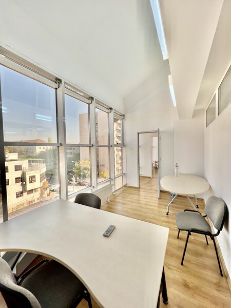 Unirii, rond Alba Iulia, Zepter, birou 2 camere, Mentenanta este inclusa